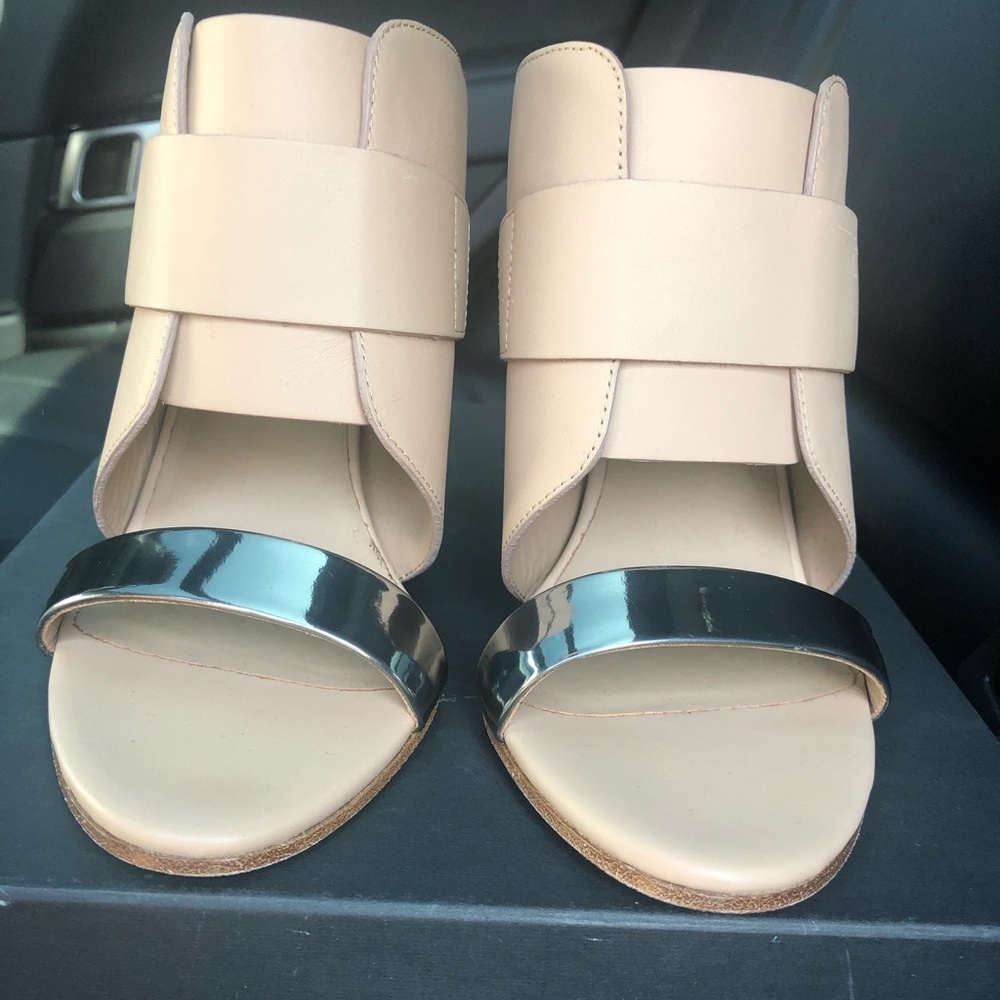 Brand New Vince Karima-2 Mules